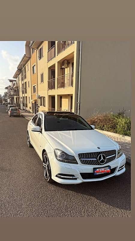Usata Mercedes C220 Avantgarde 170 CV (125 kW) 2012 Berlina