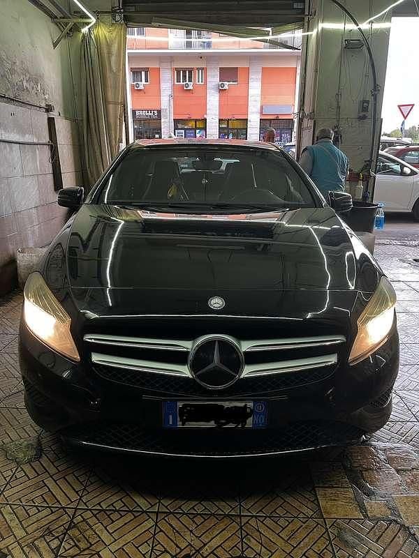 Usata Mercedes A180 109 CV (80 kW) 2013 Nero Berlina