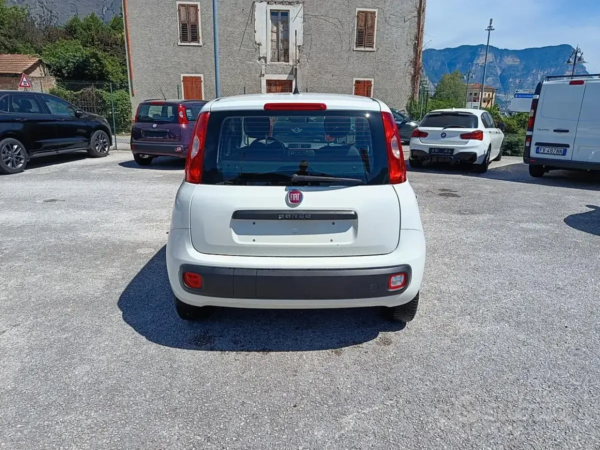 Usata Fiat Panda Easy 69 CV (50 kW) 2015 Bianco Utilitaria