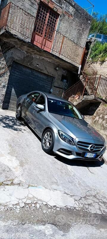 Usata Mercedes C220 170 CV (125 kW) 2015 Grigio Berlina
