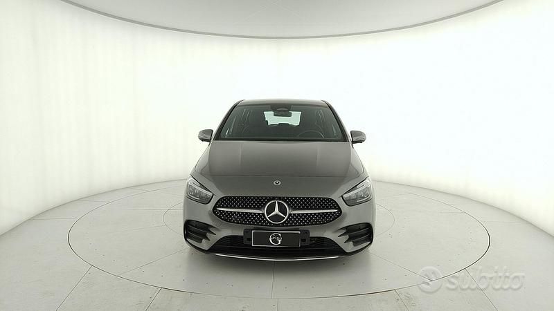 Usata Mercedes B180 Advanced Plus 116 CV (85 kW) 2025 Grigio Monovolume