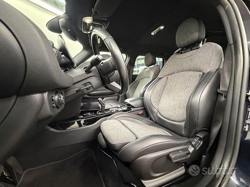 Usata Mini Cooper D Clubman Business 149 CV (109 kW) 2021 Nero Station wagon