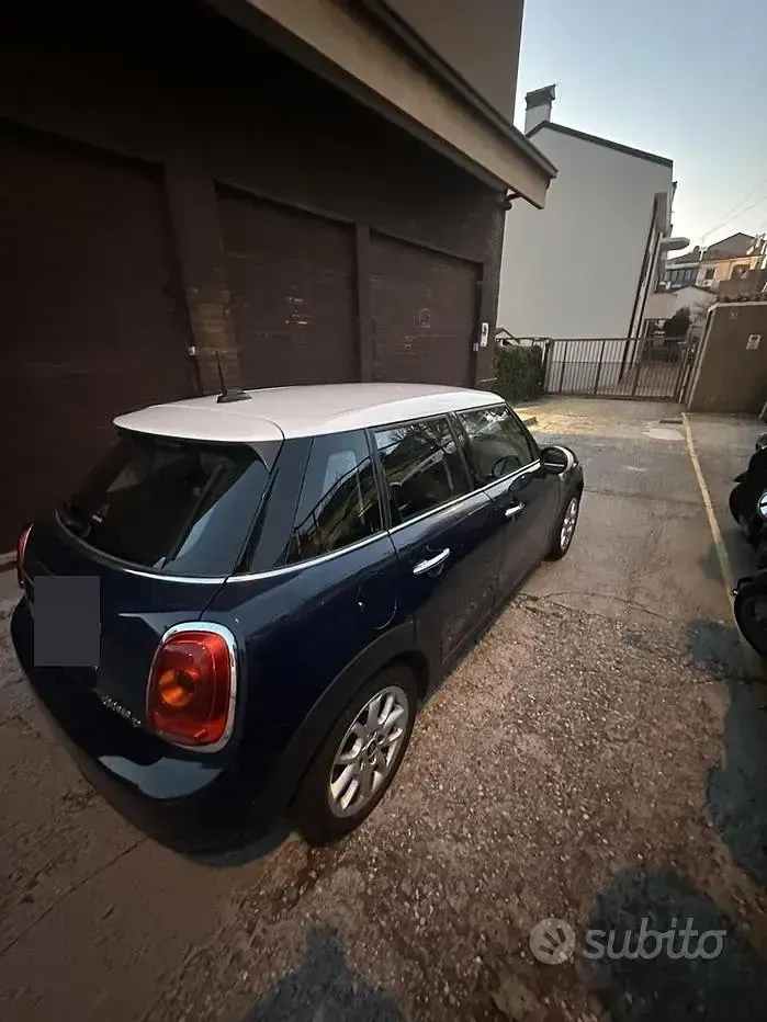 Usata Mini Cooper D 116 CV (85 kW) 2017 Utilitaria