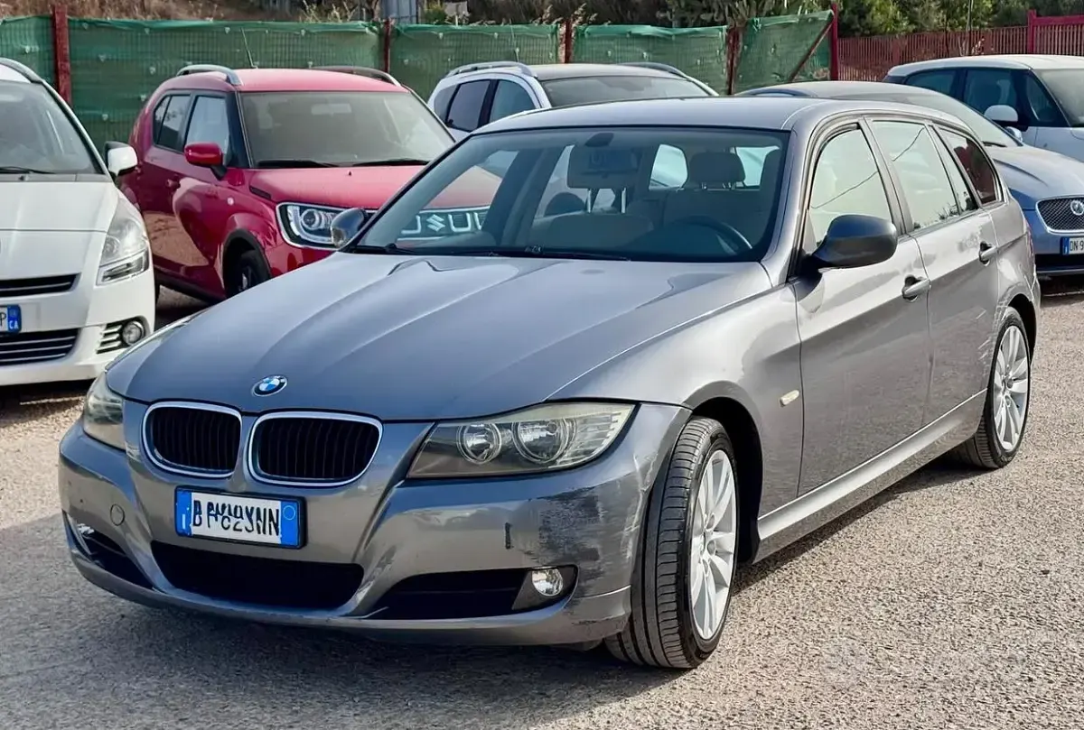 Usata BMW 320 Efficient Dynamics 177 CV (130 kW) 2010 Grigio Station wagon