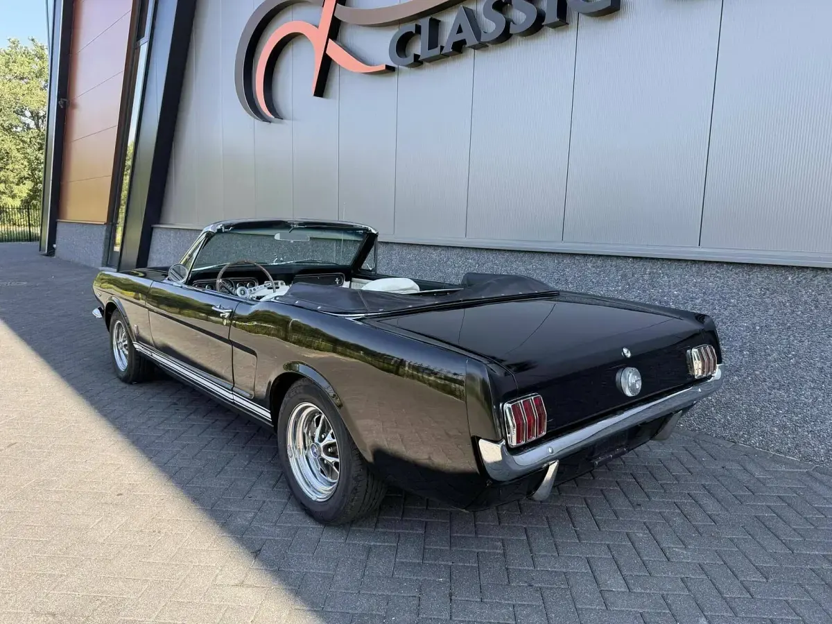 Usata Ford Mustang 324 CV (238 kW) 1966 Nero Cabrio