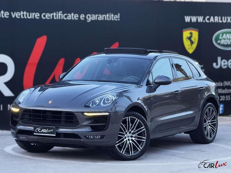 Grigio Usata 2015 Porsche Macan Sport SUV | 27.999 € (Cara) - Immagine 1/4