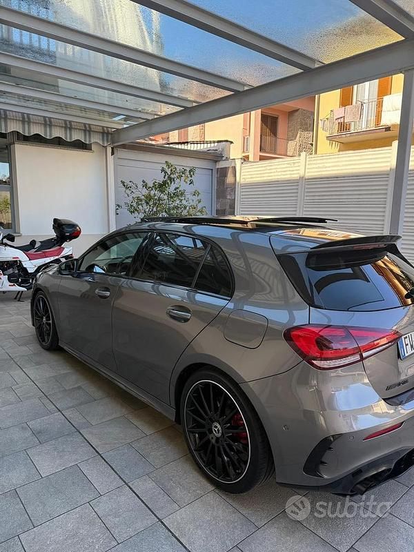 Usata Mercedes A250 326 CV (239 kW) 2019 Grigio Berlina