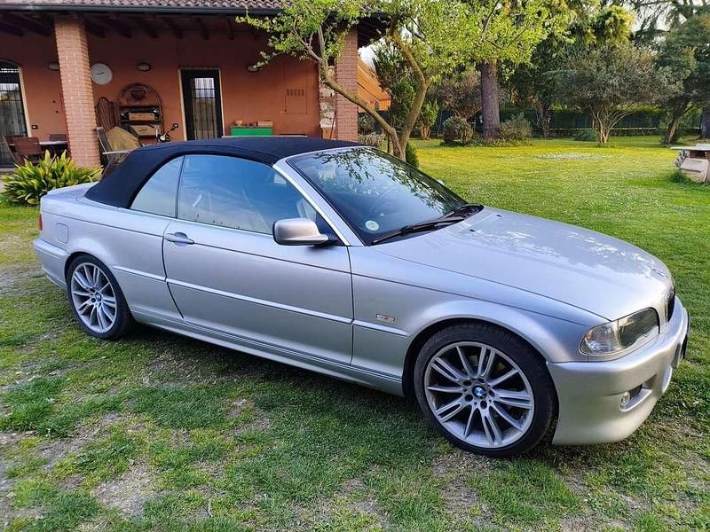 Usata BMW 320 Cabriolet 170 CV (125 kW) 2001 Grigio Cabrio