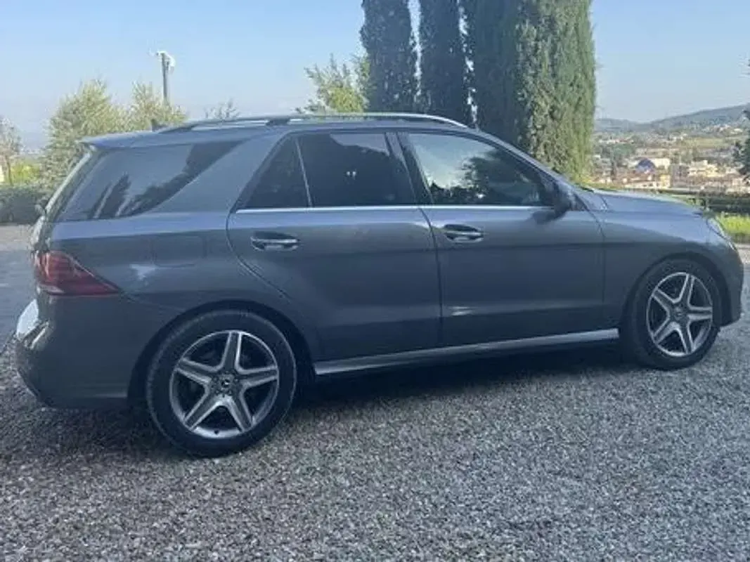 Usata Mercedes GLE250 Premium Plus 204 CV (150 kW) 2017 Grigio SUV