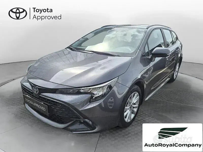 Usata Toyota Corolla Active 140 CV (102 kW) 2024 Other Station wagon