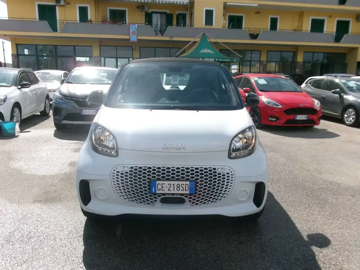 Usata Smart ForTwo Coupé Passion 41 kW (56 CV) 2021 Bianco Utilitaria