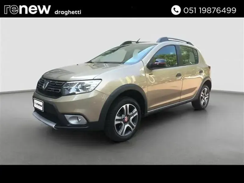 Usata Dacia Sandero Stepway 90 CV (66 kW) 2019 Beige Utilitaria