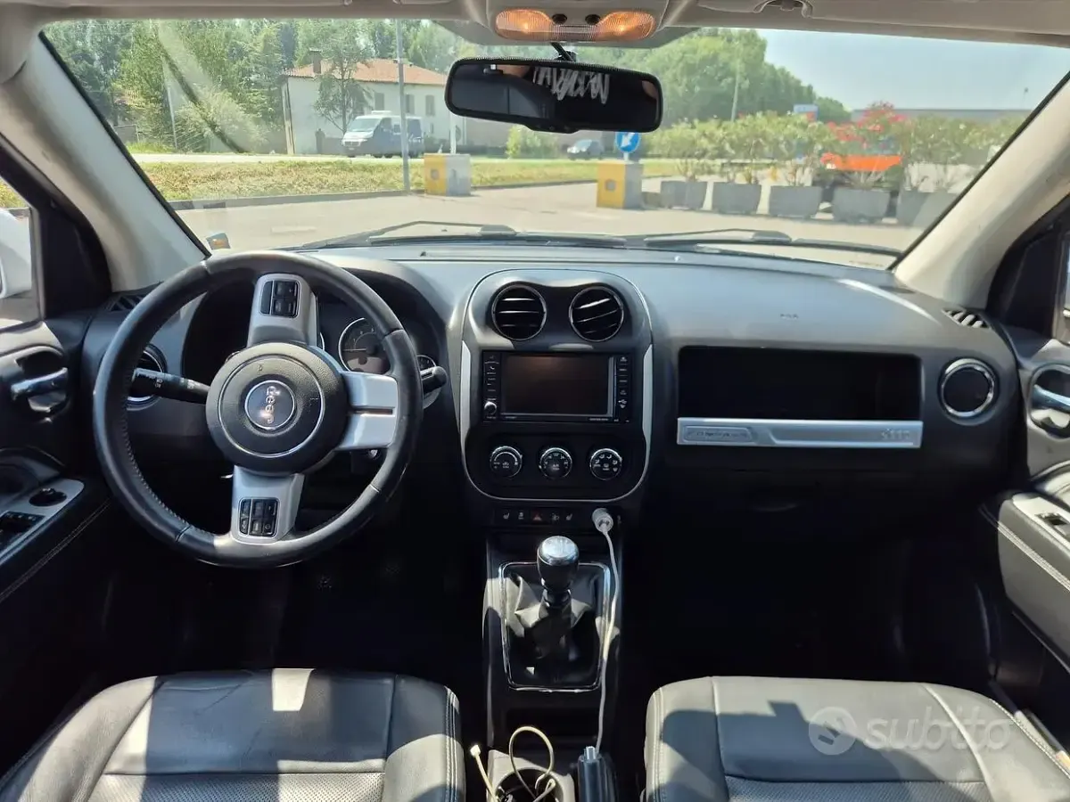 Usata Jeep Compass 163 CV (119 kW) 2014 Bianco SUV