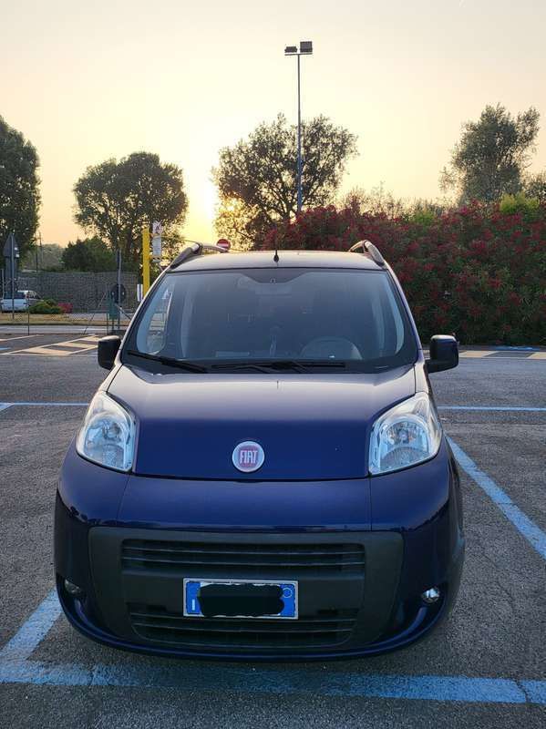 Usata Fiat Qubo Active 75 CV (55 kW) 2011 Blu Monovolume