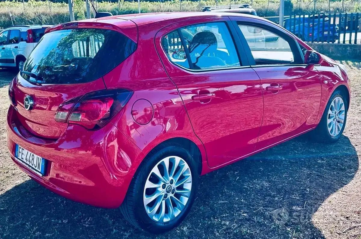 Usata Opel Corsa Cosmo 90 CV (66 kW) 2016 Rosso Utilitaria