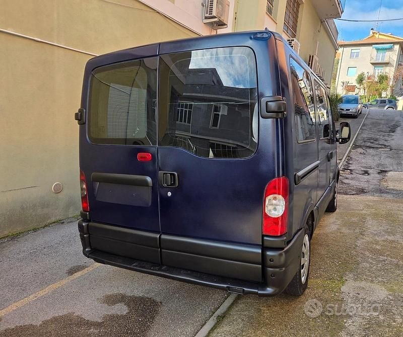 Usata Opel Movano 90 CV (66 kW) 2004 Monovolume