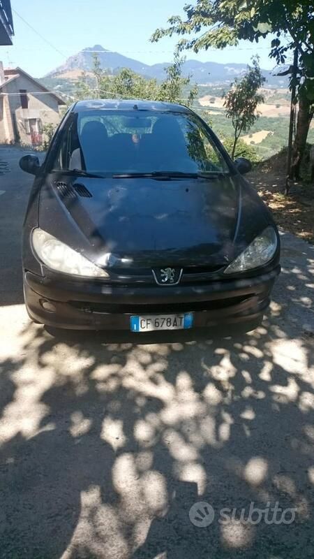 Usata Peugeot 206 68 CV (50 kW) 2003 Nero Utilitaria