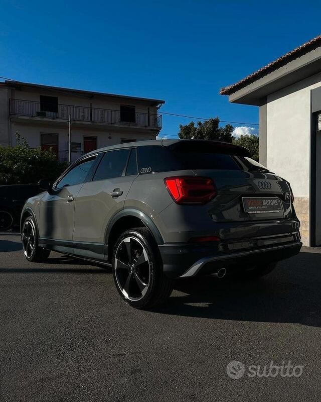 Grigio Usata 2017 Audi Q2 Edition .1 SUV | 21.900 € (Buon prezzo) - Immagine 1/4