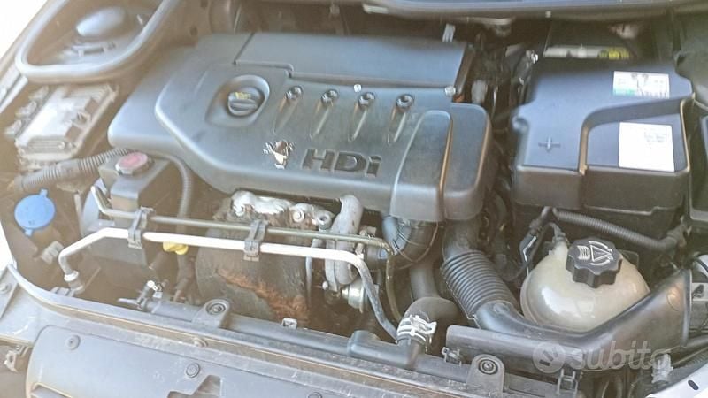 Usata Peugeot 206 68 CV (50 kW) 2003 Grigio Berlina