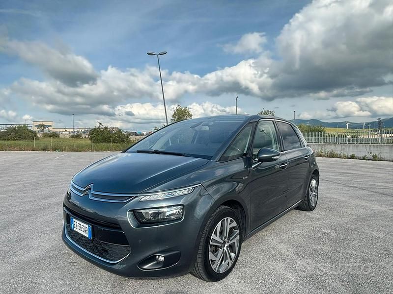 Verde Usata 2015 Citroën C4 Picasso Monovolume | 9499 € (Cara) - Immagine 1/4