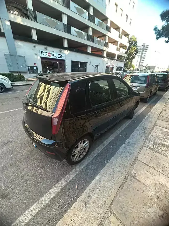 Usata Fiat Punto 60 CV (44 kW) 2008 Nero Utilitaria