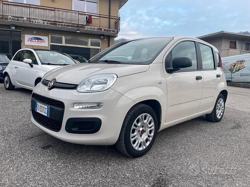 Grigio Usata 2016 Fiat Panda Pop Tre volumi | 7700 € (Buon prezzo) - Immagine 1/4