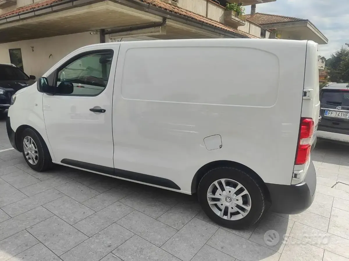 Usata Peugeot Expert Premium 120 CV (88 kW) 2021 Bianco Furgone