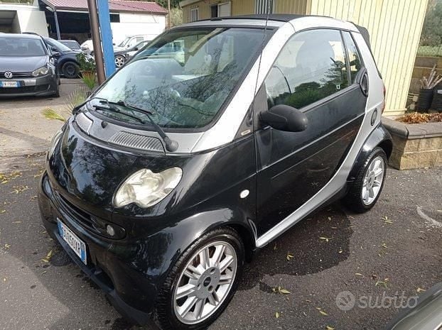 Usata Smart ForTwo Cabrio 2003 Nero Cabrio