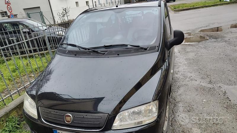 Usata Fiat Multipla 103 CV (75 kW) 2004 Nero Monovolume
