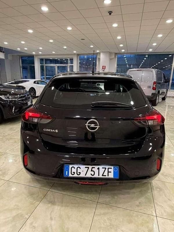 Usata Opel Corsa-e Edition 100 kW (136 CV) 2021 Nero Utilitaria