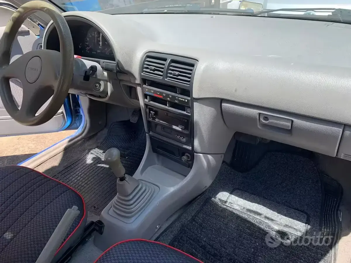 Usata Suzuki Swift 68 CV (50 kW) 1992 Bluazzurro Cabrio