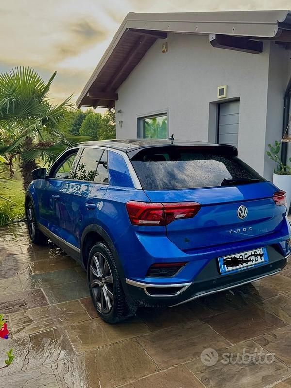 Usata VW T-Roc Style 150 CV (110 kW) 2019 Blu SUV