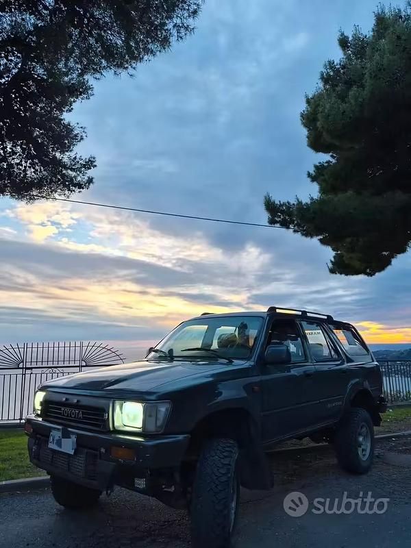 Begagnad Toyota 4 Runner 90 HK (66 kW) 1991 Grön SUV