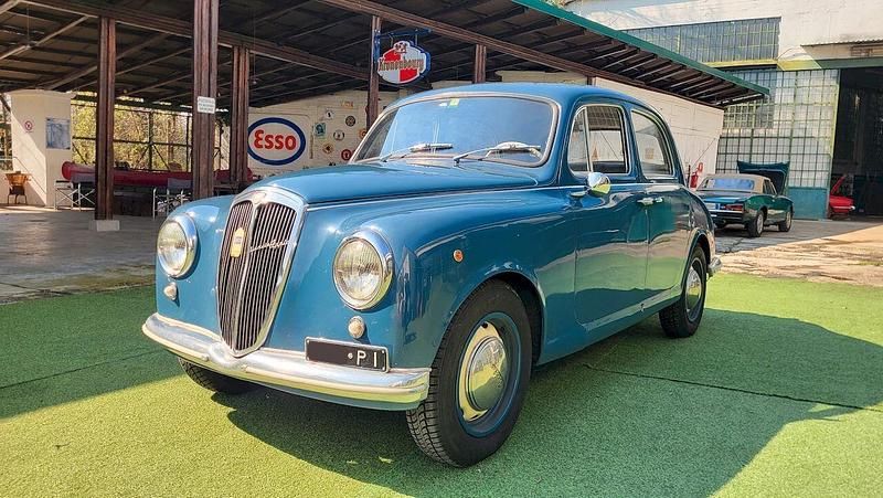 Usata Lancia Appia 38 CV (27 kW) 1954 Blu Berlina