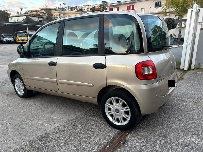 Usata Fiat Multipla Emotion 103 CV (75 kW) 2006 Marrone Monovolume