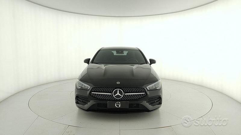 Usata Mercedes CLA220 Premium 190 CV (139 kW) 2023 Nero Berlina