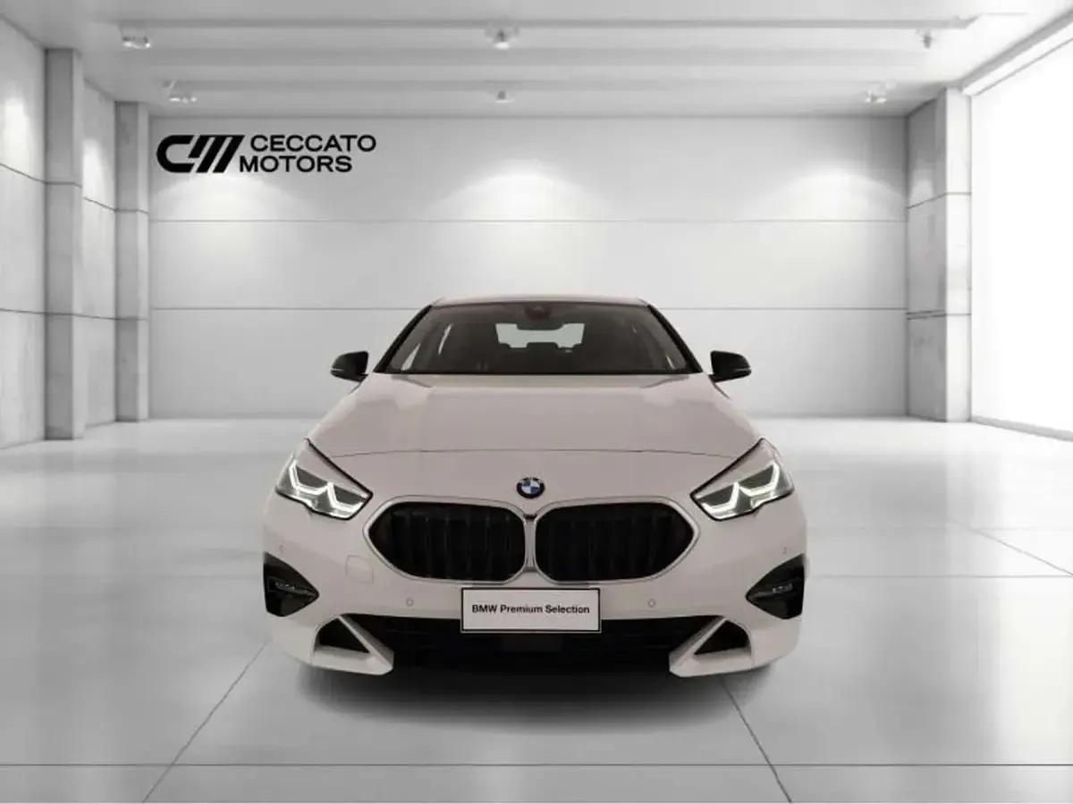 Usata BMW 218 Sport Line 140 CV (102 kW) 2020 Bianco Coupé