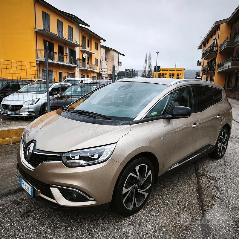 Usata Renault Grand Scénic IV Bose Edition 110 CV (80 kW) 2018 Marrone Monovolume