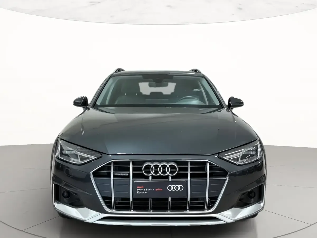 Usata Audi A4 Allroad 204 CV (150 kW) 2024 Grigio manhattan metallizzato Station wagon