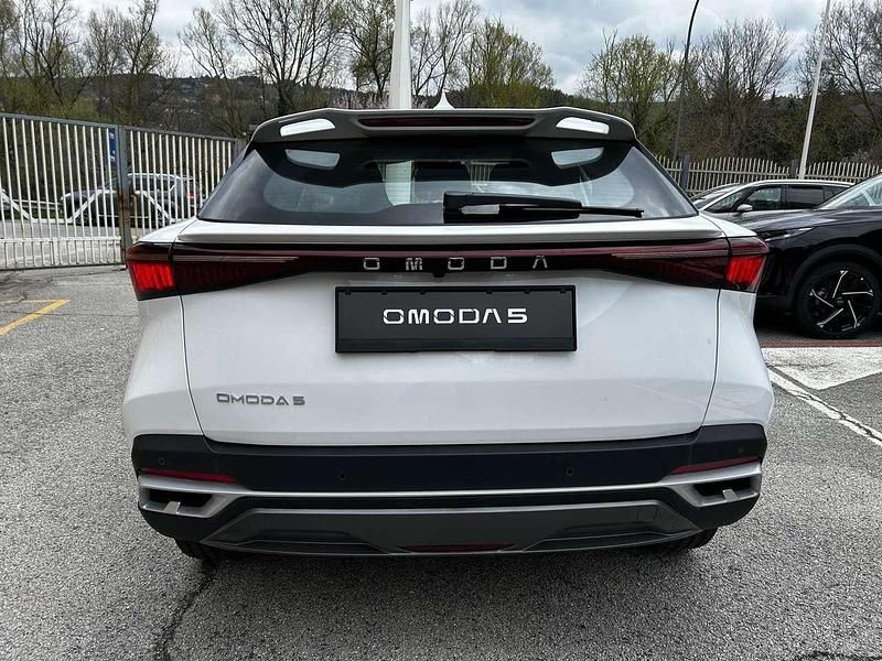 Nuova Omoda 5 147 CV (108 kW) 2026 Khaki white SUV
