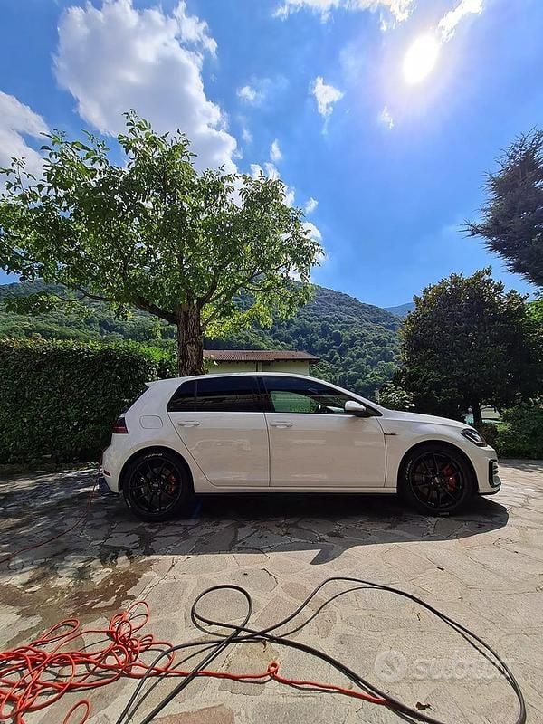 Usata VW Golf VII GTI 245 CV (180 kW) 2018 Bianco Berlina