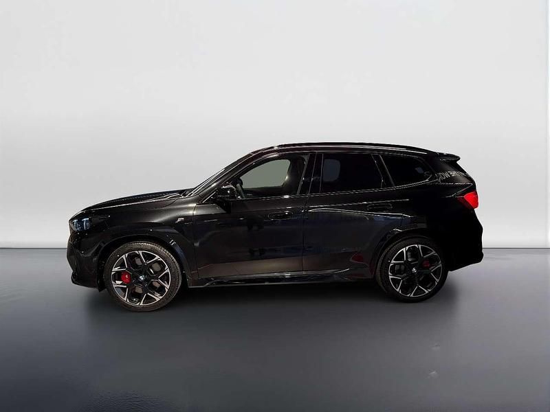 Nuova BMW X1 317 CV (233 kW) 2026 Black sapphire metallizzato SUV