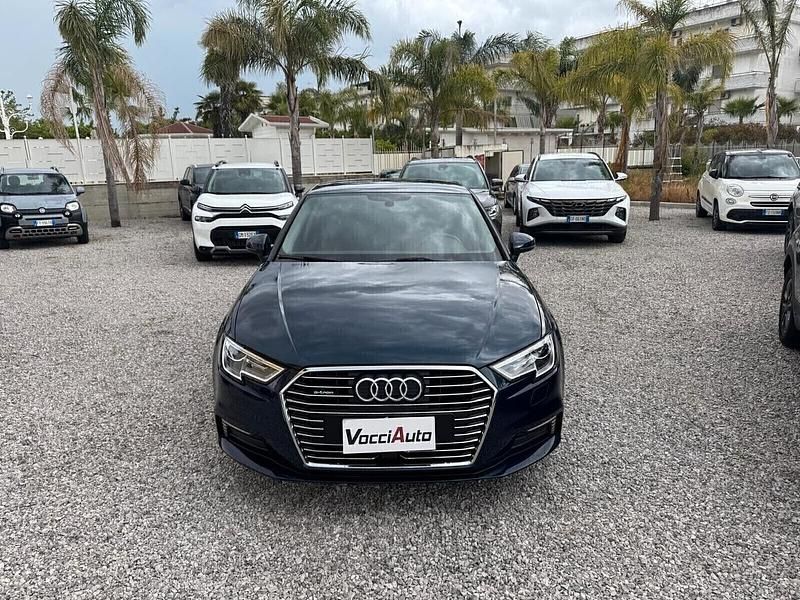 Usata Audi e-tron Sport 109 kW (149 CV) 2018 Blu SUV