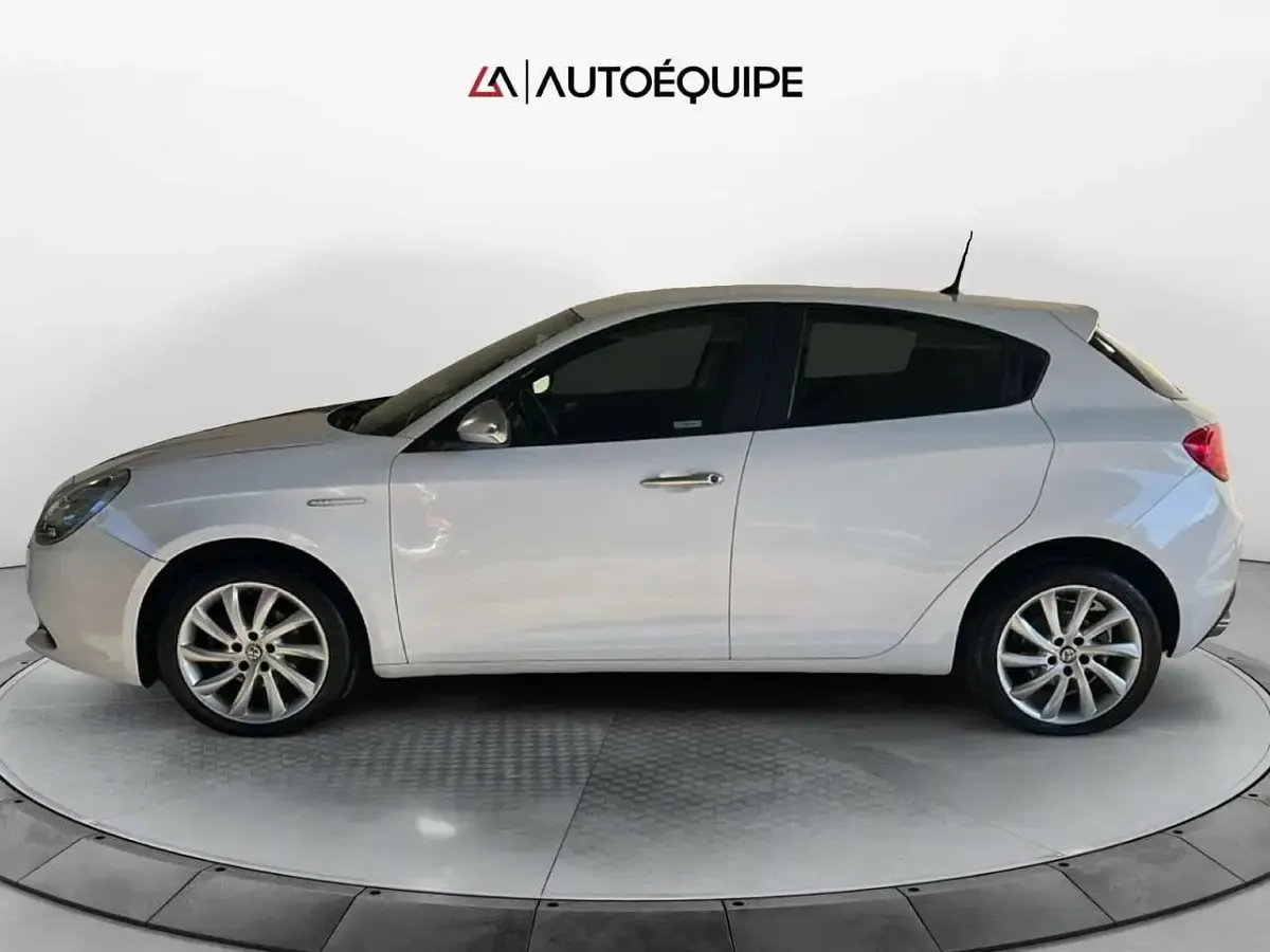 Usata Alfa Romeo Giulietta 120 CV (88 kW) 2017 Bianco Utilitaria