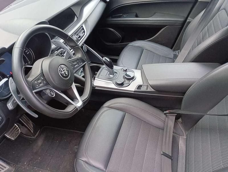 Usata Alfa Romeo Stelvio Business 179 CV (131 kW) 2017 SUV