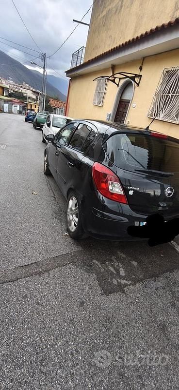 Usata Opel Corsa 75 CV (55 kW) 2006 Nero Utilitaria