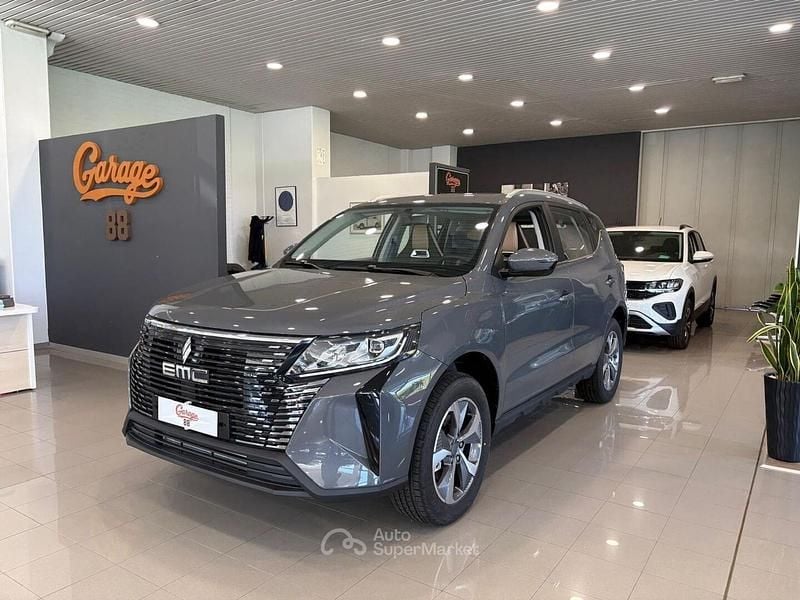 Nuova EMC SETTE 174 CV (127 kW) 2026 Grigio grafite SUV