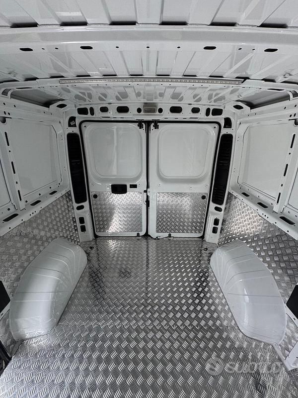 Usata Fiat Ducato 116 CV (85 kW) 2014 Bianco Furgone