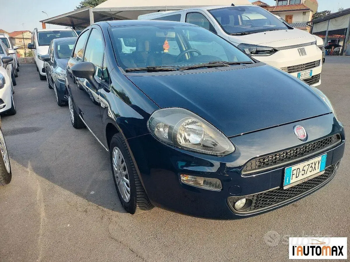 Usata Fiat Punto Street 77 CV (56 kW) 2016 Nero Utilitaria