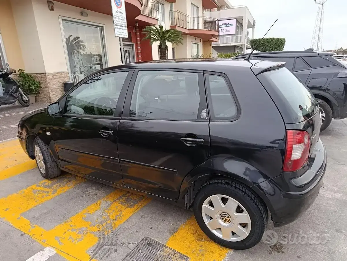 Usata VW Polo 75 CV (55 kW) 2004 Nero Utilitaria